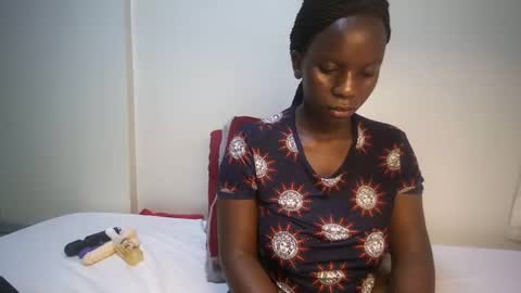 Snapshot of candycurly_ chatting on March 4, 12:39 am candycurly_ online show from March 4, 12:39 am