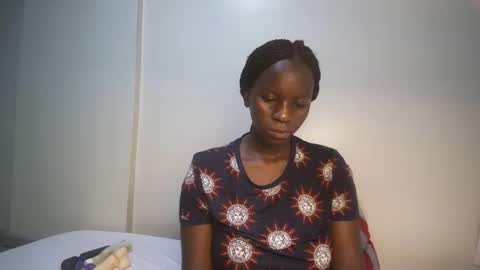 Snapshot of candycurly_ chatting on March 4, 3:26 pm candycurly_ online show from March 4, 3:26 pm