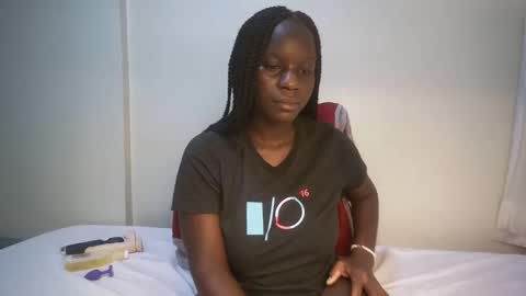 Snapshot of candycurly_ chatting on March 5, 11:49 am candycurly_ online show from March 5, 11:49 am