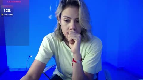 Candy Dowson online show from September 19, 10:05 am