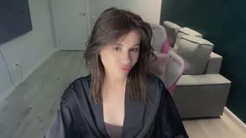You can call me HH online show from May 19, 5:52 pm