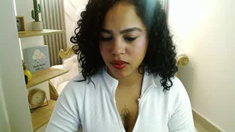 candy online show from May 11, 3:01 am