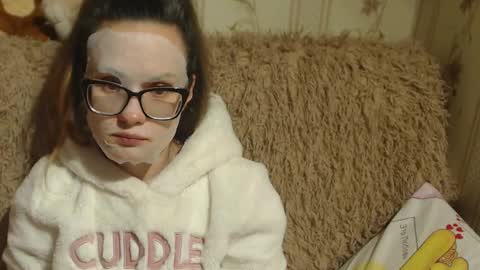 Snapshot of candylady13 chatting on January 23, 8:56 pm say meow and send tips online show from January 23, 8:56 pm