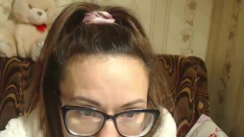 Snapshot of candylady13 chatting on March 2, 12:22 pm say meow and send tips online show from March 2, 12:22 pm