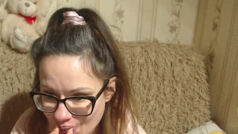 Snapshot of candylady136 chatting on January 13, 1:06 pm say meow and send tip online show from January 13, 1:06 pm