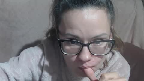 Snapshot of candylady136 chatting on February 7, 4:00 pm say meow and send tip online show from February 7, 4:00 pm