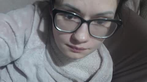 Snapshot of candylady136 chatting on February 13, 11:23 pm say meow and send tip online show from February 13, 11:23 pm