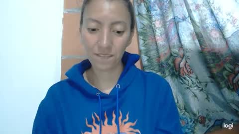 Snapshot of candymilfff chatting on March 6, 9:42 pm candymilfff online show from March 6, 9:42 pm