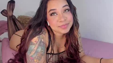 Snapshot of candyr0se_ chatting on September 28, 3:56 am candyr0se_ online show from September 28, 3:56 am