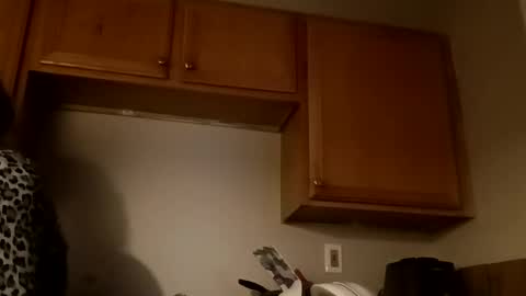 Snapshot of candyredxo2024 chatting on October 12, 7:24 pm candyredxo2024 online show from October 12, 7:24 pm