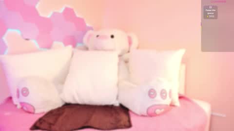 Snapshot of candyskinny21 chatting on March 17, 8:01 pm MIA online show from March 17, 8:01 pm