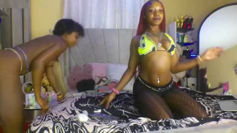 Snapshot of candyspicee chatting on September 13, 4:12 am candyspicee online show from September 13, 4:12 am
