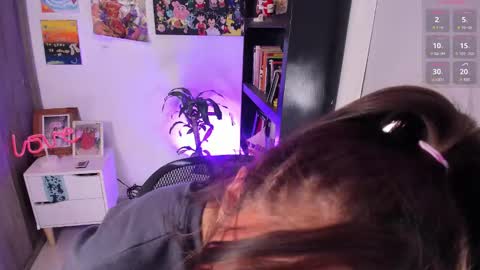 Snapshot of candyxpeach chatting on February 6, 7:07 pm Camilla online show from February 6, 7:07 pm