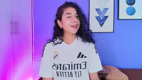 Snapshot of candyy_bella chatting on January 17, 9:28 pm Isabella online show from January 17, 9:28 pm