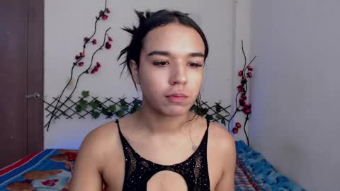 candyy_doll_ online show from April 28, 11:21 pm