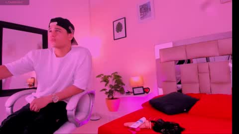 Candy online show from September 30, 6:02 pm