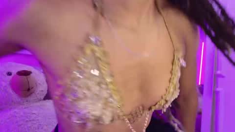 Snapshot of canela_bm chatting on April 15, 11:39 am cane online show from April 15, 11:39 am