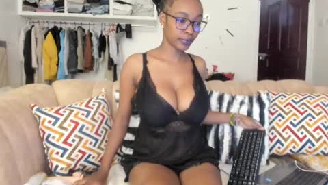 Canela online show from January 24, 10:00 am