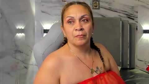 Canndy Evanns online show from December 5, 7:49 am