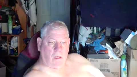 canoelicker69 online show from September 16, 1:01 pm