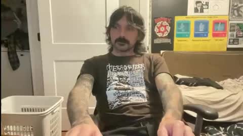 cantleavethehouse online show from January 8, 9:55 am