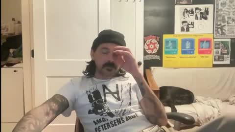 cantleavethehouse online show from February 5, 8:52 am