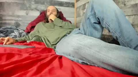 canuk1983 online show from October 19, 1:12 pm