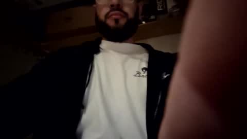 Snapshot of cappinrc8 chatting on October 15, 8:47 am cappinrc8 online show from October 15, 8:47 am