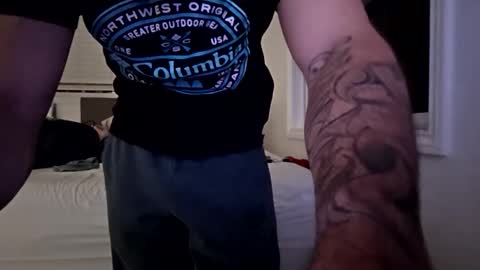 cappinrc8 online show from December 4, 2:54 am