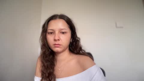 Snapshot of cappuccinokiss chatting on September 29, 6:51 am Emma online show from September 29, 6:51 am