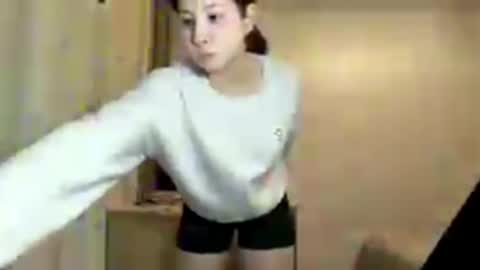 Snapshot of capricenichlos chatting on March 22, 7:06 pm May online show from March 22, 7:06 pm