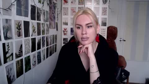 Capricious Scorpio Afa online show from March 17, 2:53 pm