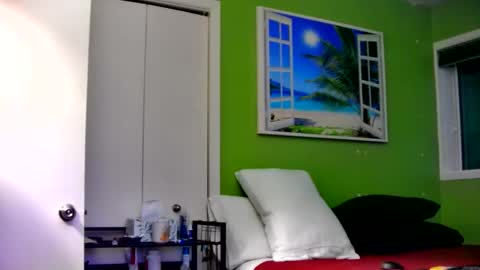 Snapshot of capricorne1965 chatting on January 11, 10:59 pm capricorne1965 online show from January 11, 10:59 pm