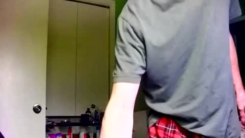 Snapshot of capricorne1965 chatting on January 16, 1:09 am capricorne1965 online show from January 16, 1:09 am