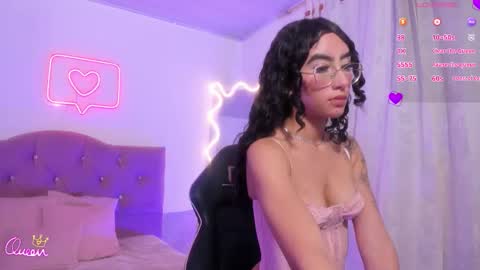 Capri online show from February 12, 3:07 pm