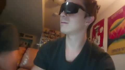 Snapshot of captain_chris8 chatting on October 5, 11:35 pm captain_chris8 online show from October 5, 11:35 pm