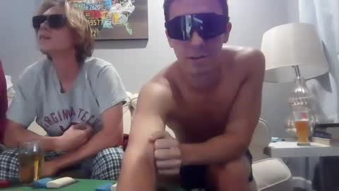 captain_chris8 online show from October 9, 12:52 am