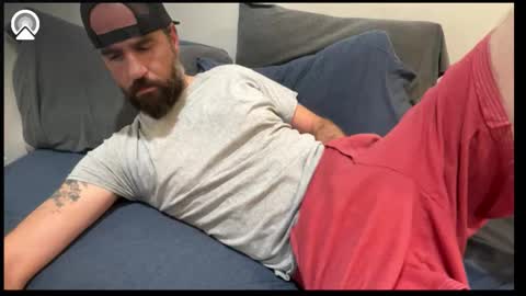 Snapshot of captnblackbeard chatting on November 7, 12:21 am captnblackbeard online show from November 7, 12:21 am