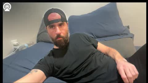 Snapshot of captnblackbeard chatting on January 9, 6:27 am captnblackbeard online show from January 9, 6:27 am