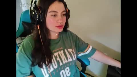 cara890713 online show from December 29, 6:16 pm