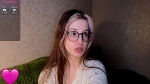 caramel_95 online show from April 2, 6:27 pm