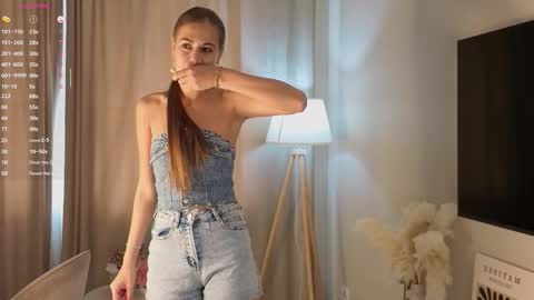 Bella online show from October 5, 6:12 am