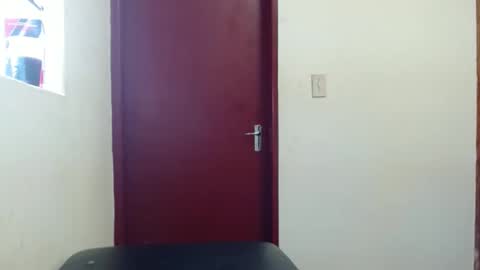 Snapshot of caramelbbe chatting on November 17, 11:16 am fifi online show from November 17, 11:16 am