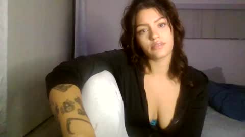 Snapshot of caramelmami26 chatting on January 7, 3:35 am caramelmami26 online show from January 7, 3:35 am