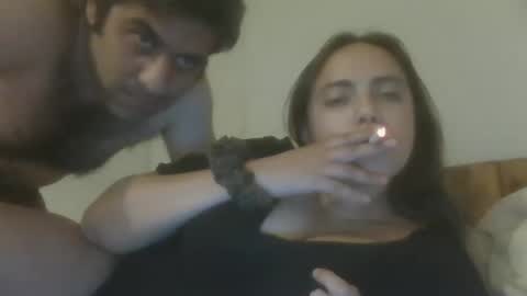 Snapshot of caravibugue chatting on December 6, 12:12 am caravibugue online show from December 6, 12:12 am