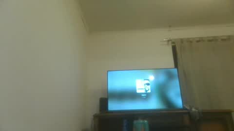 Snapshot of caravibugue chatting on December 9, 6:23 am caravibugue online show from December 9, 6:23 am