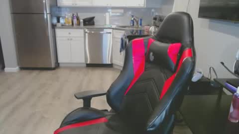 Snapshot of cardi_beans chatting on February 12, 8:16 am cardi_beans online show from February 12, 8:16 am