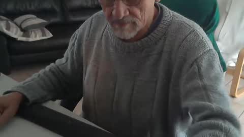 Snapshot of cargo69 chatting on January 18, 12:31 pm cargo69 online show from January 18, 12:31 pm