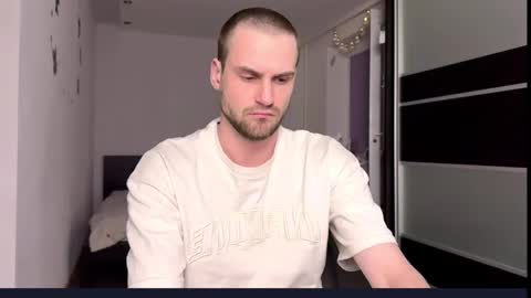 Snapshot of cari_2you chatting on January 7, 7:27 pm Cari online show from January 7, 7:27 pm