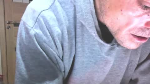 Laz online show from November 26, 2:01 am